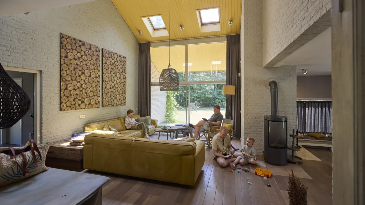 Ter Spegelt Bos Villa woonkamer gezin HR
