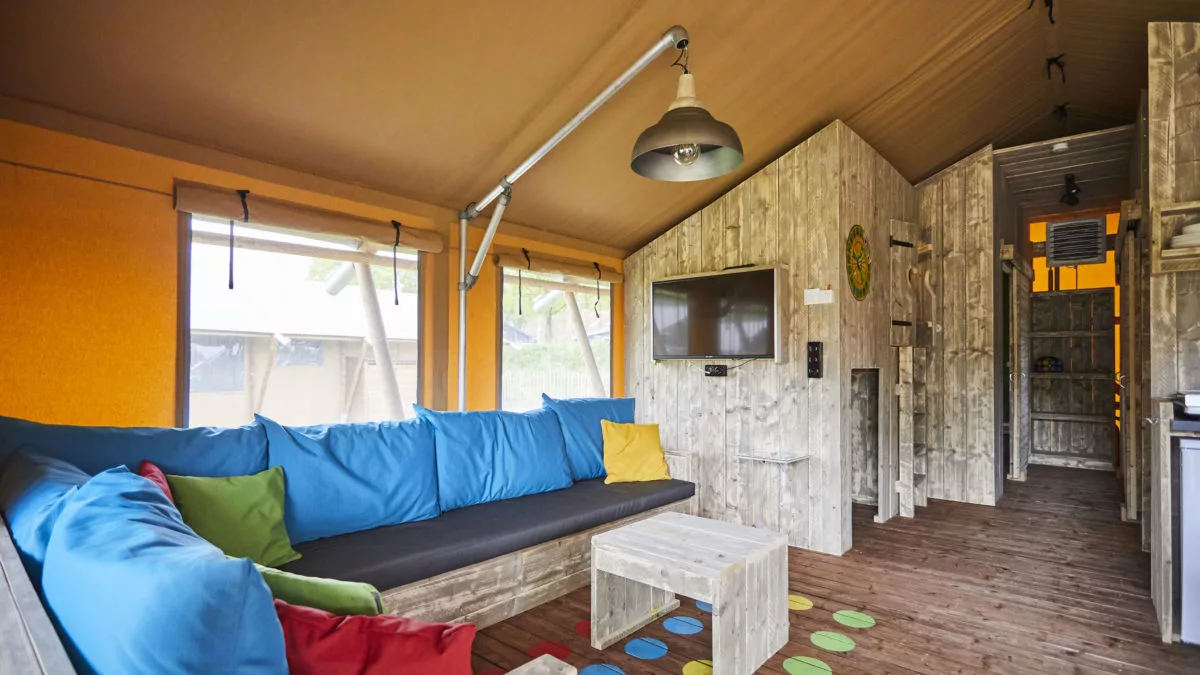 Ter Spegelt Woonkamer Fun Lodge HR