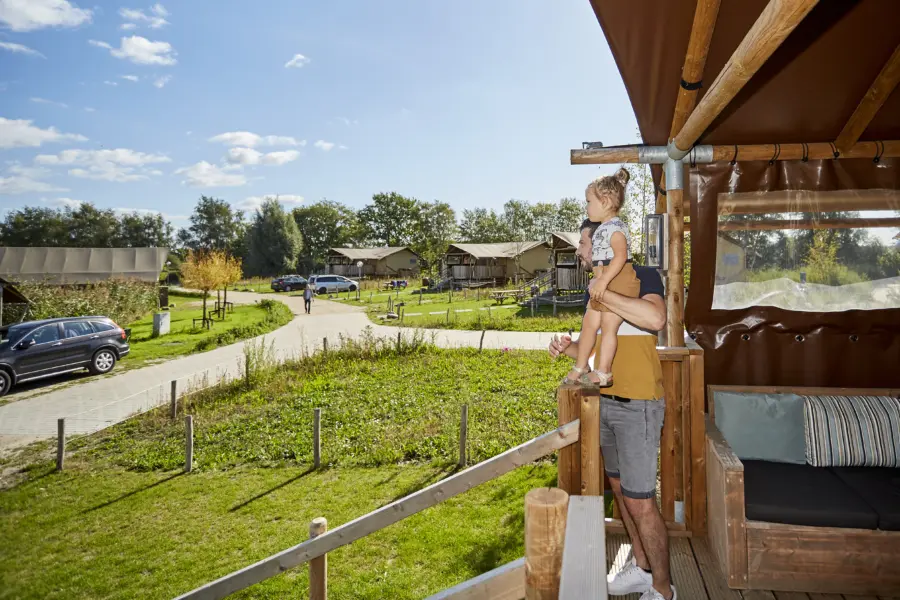 TerSpegelt uitzicht Glamping Lodge