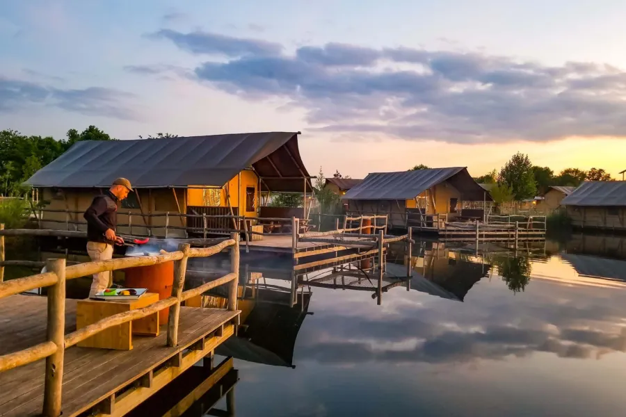 Ter Spegelt Water Lodge Yala LR BBQ