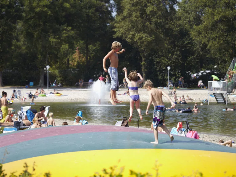 Ter Spegelt airtrampoline HR