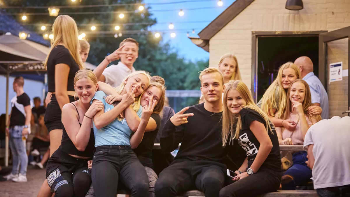 2018 Hang Out buiten HR