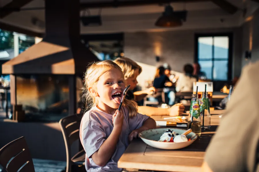 Meisje Eten Likken 1