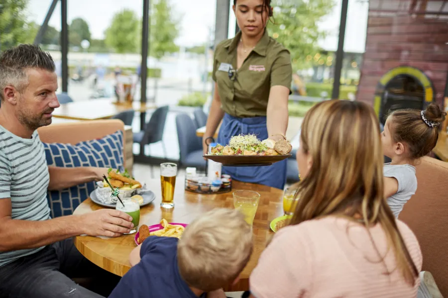 Ter Spegelt Uitserveren garnalensalade Wijde Blick HR