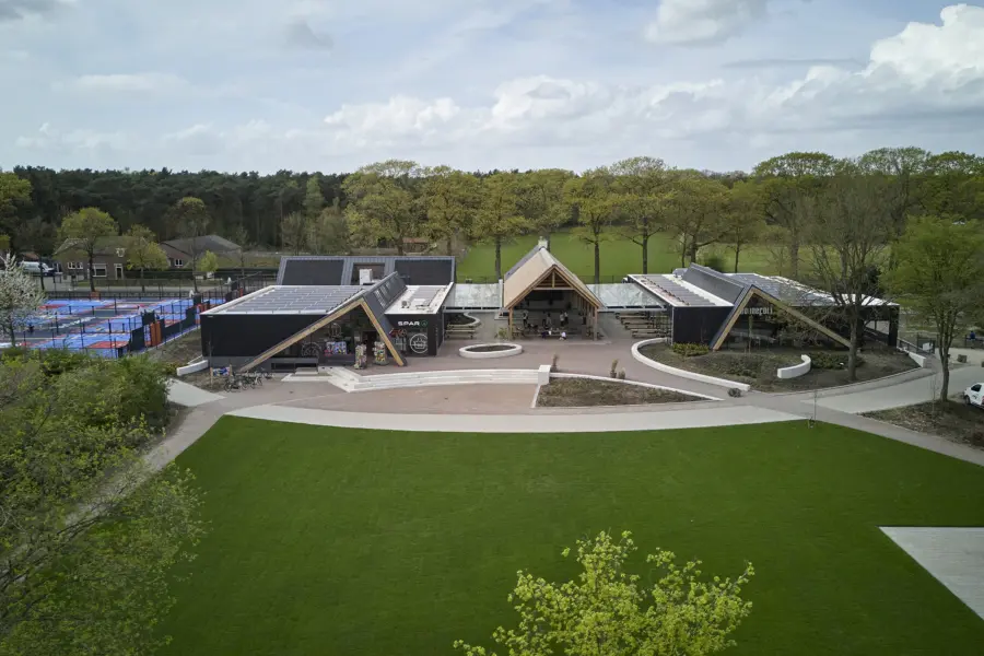 Ter Spegelt nieuw Sport Veld De Brinck LR 1