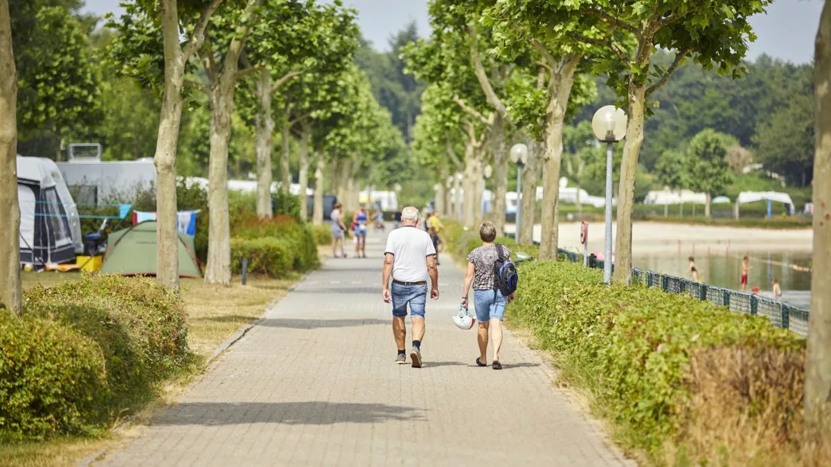 Ter Spegelt weg luxekamperen HR