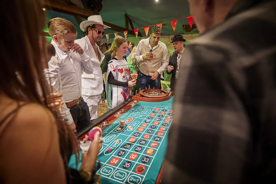 Ter Spegelt Eindfeest Las Vegas Games LR 2