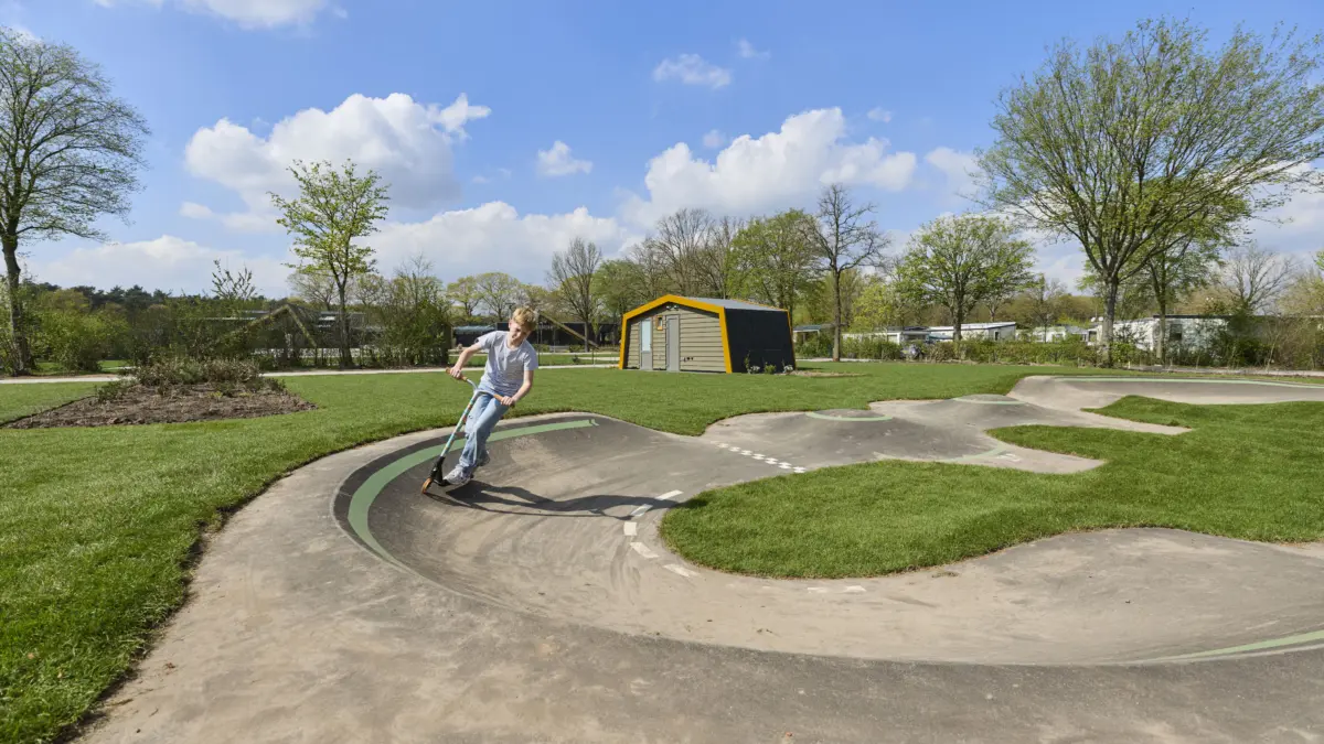 20260414 Ter Spegelt Pump Track Veld 0004