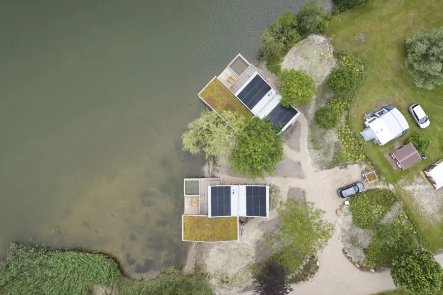 Panorama Chalet bovenaanzicht zonnepanelen HR