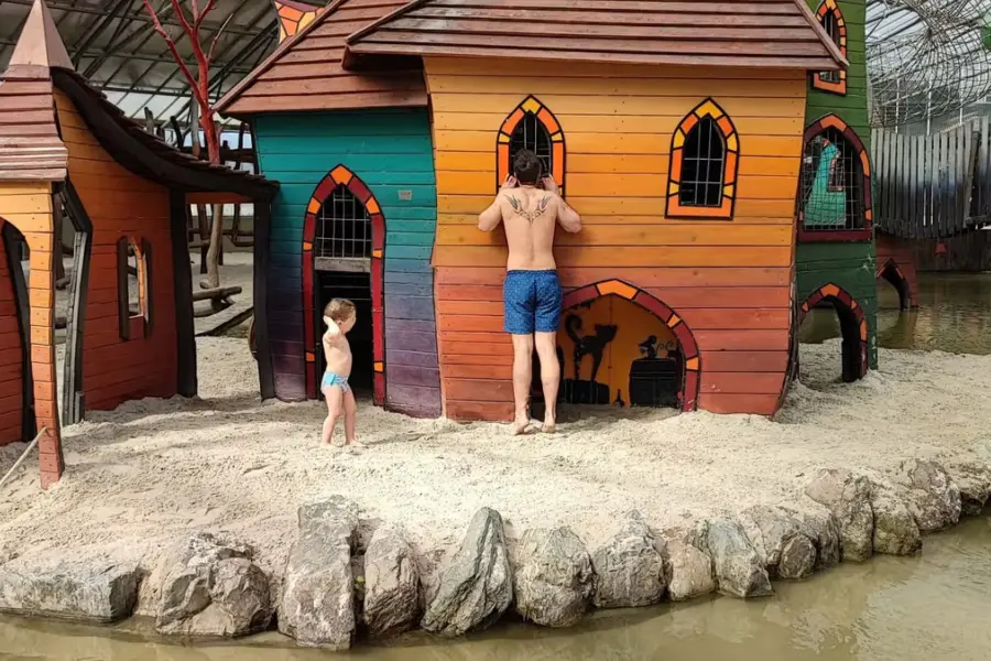 Foto kids en kurken op het sterrenstrand