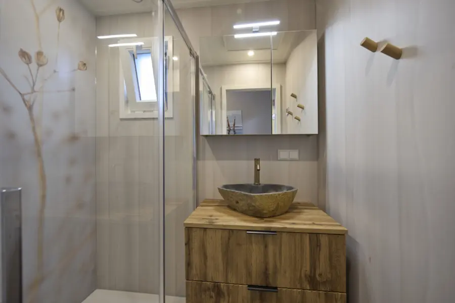 Panorama Chalet badkamer HR